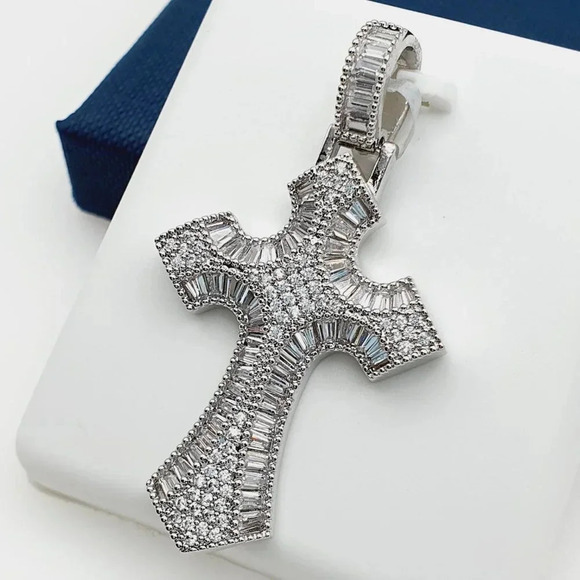 "925 Sterling Silver Plated CZ Pendant, EVBRS331 - Picture 3 of 8